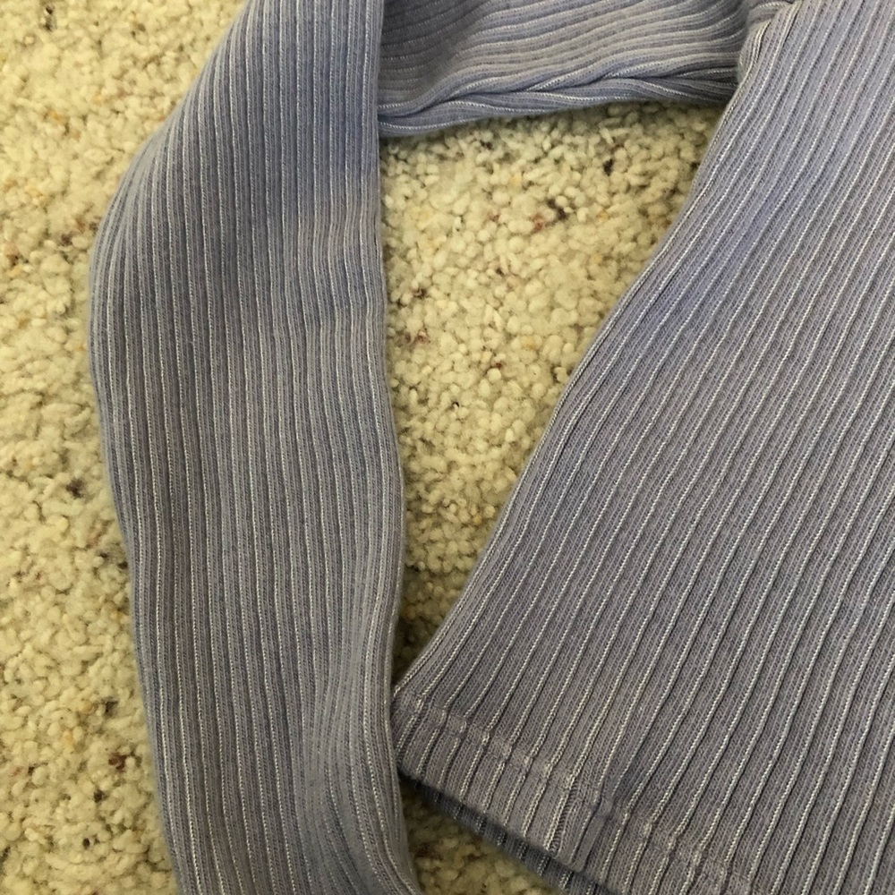 Brandy Melville LAVENDER PURPLE Zelly Top - Picture 3 of 3
